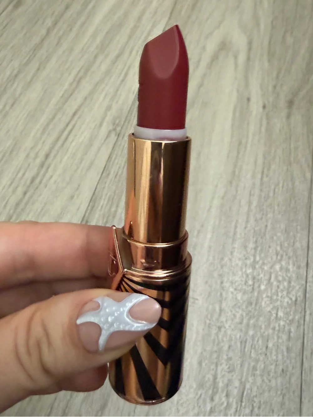 New Charlotte Tilbury Hot Lips 2 Lipstick Viva La Vergara